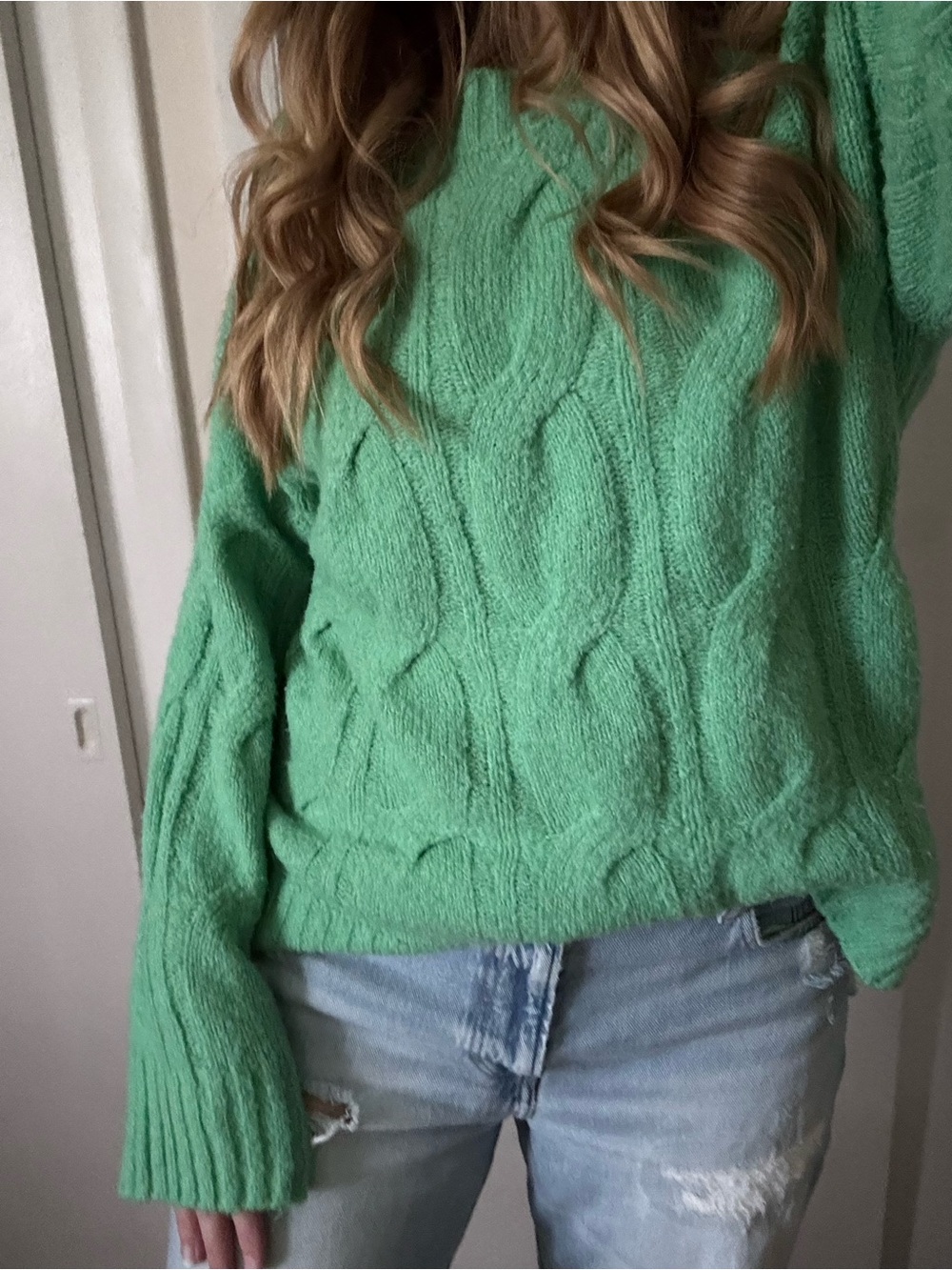 American Eagle soft sweater in seafoam green crewneck cable cableknit AE Kennedy